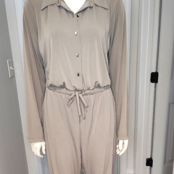 VENUS Khaki Jumpsuit - Picture 4 of 11